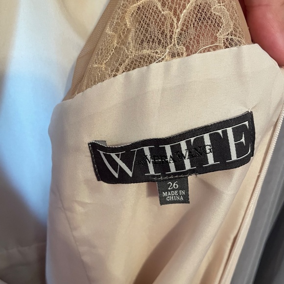 White by Vera Wang Cream Lace back dress NWT Size 26 - Picture 8 of 8